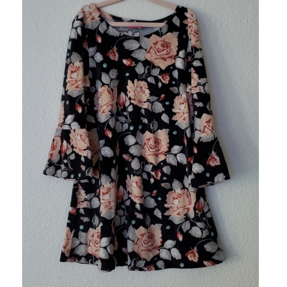 Aviva Girls Dress Size: 6/6x